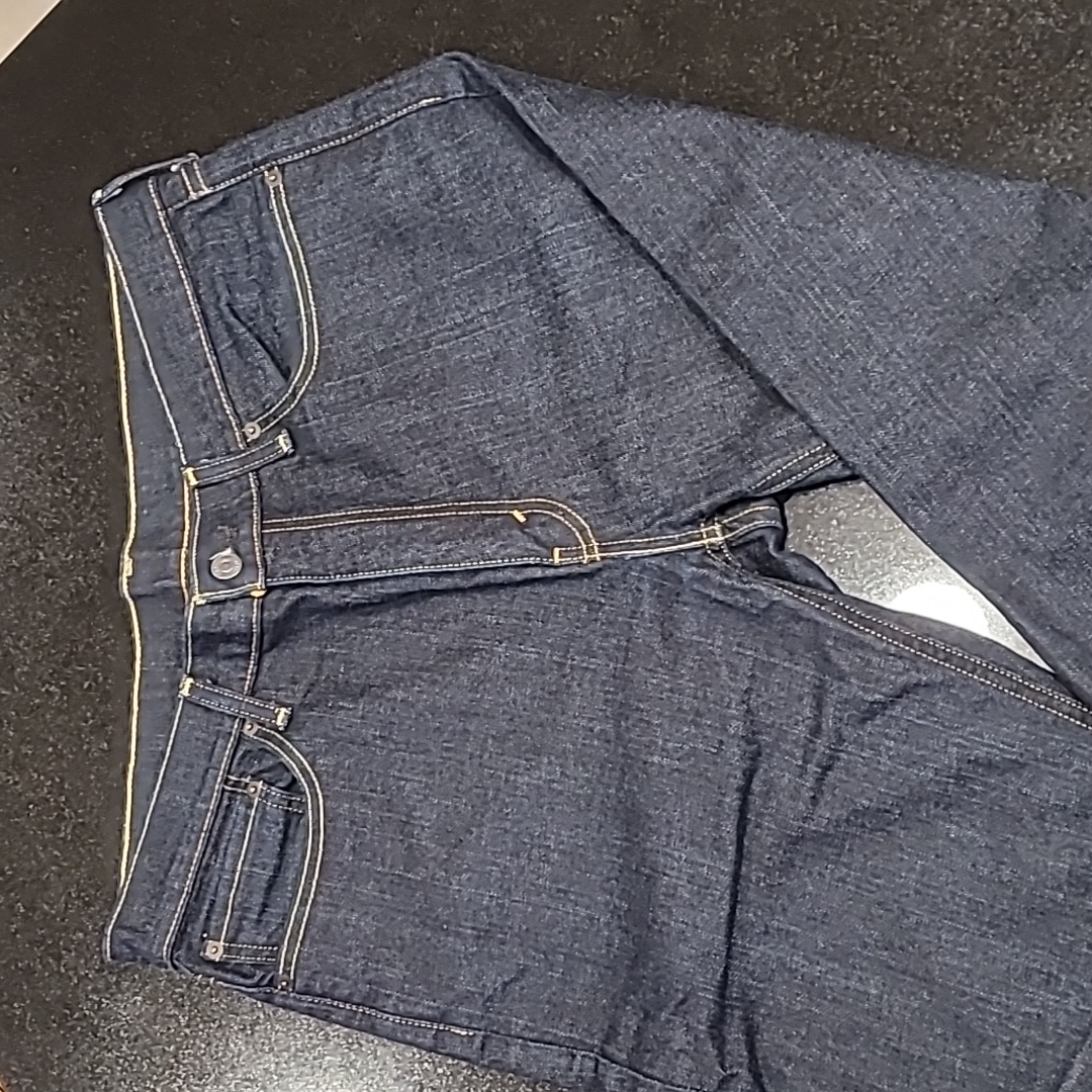 Mens Levis  Custom 35 X 31